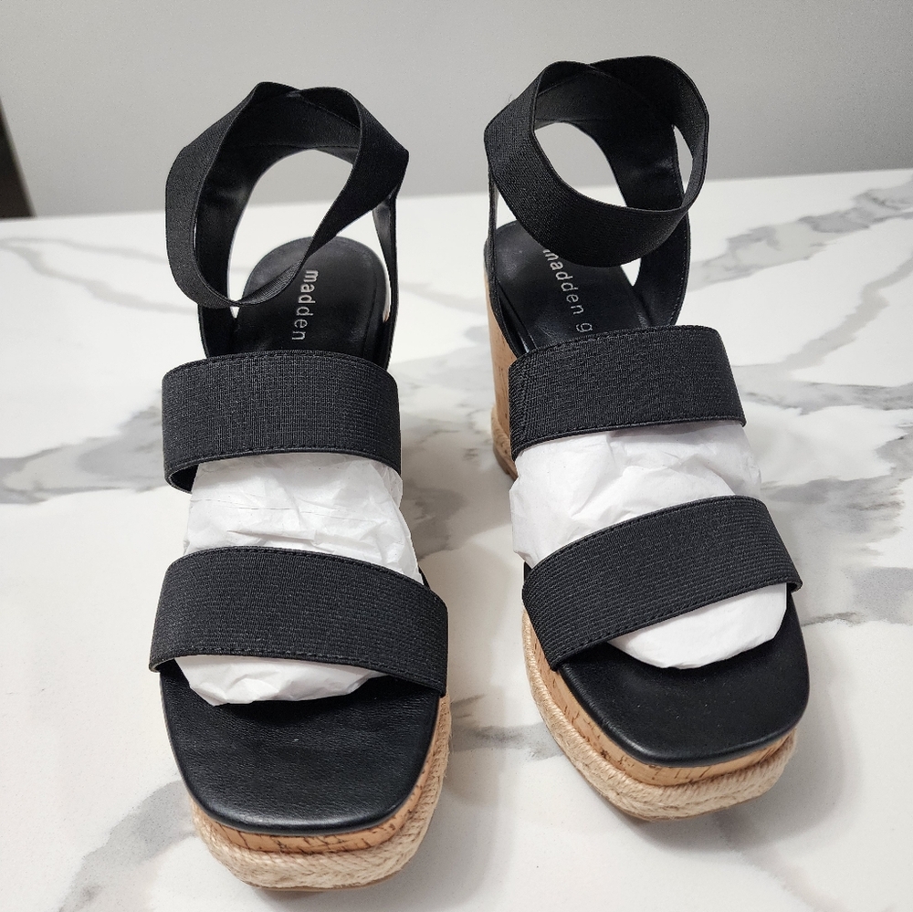 Madden Girl Black Wedges